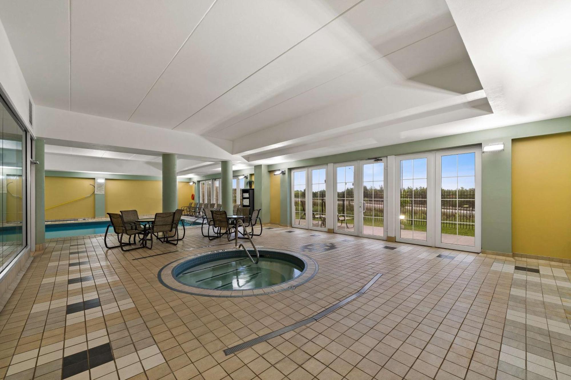 Best Western Plus Orangeville Inn & Suites Kültér fotó